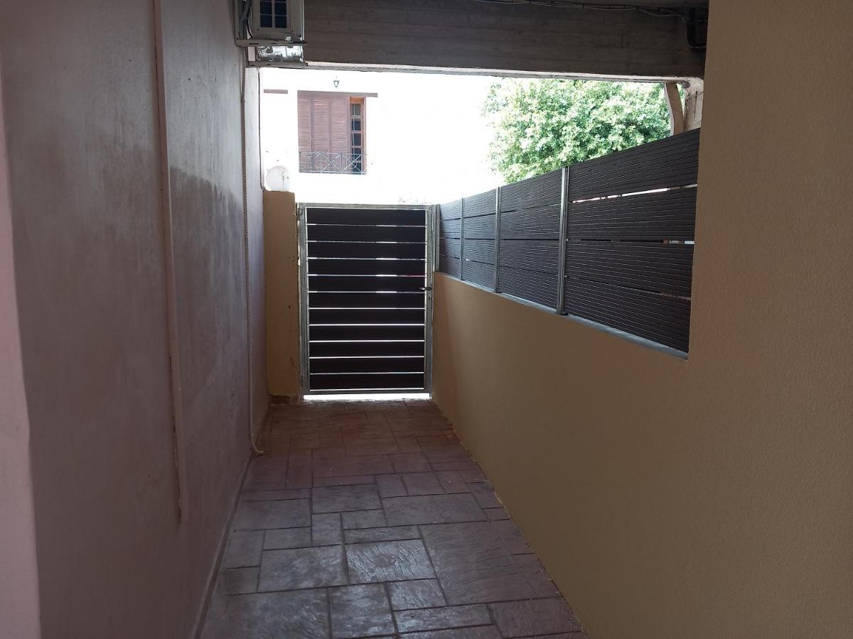 Airport'S Close, Cozy Flat For 6 Persons Apartment Markópoulon Exterior foto