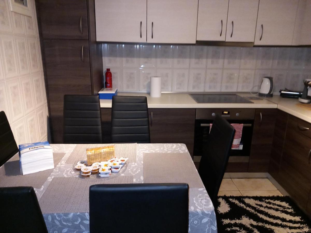 Airport'S Close, Cozy Flat For 6 Persons Apartment Markópoulon Exterior foto